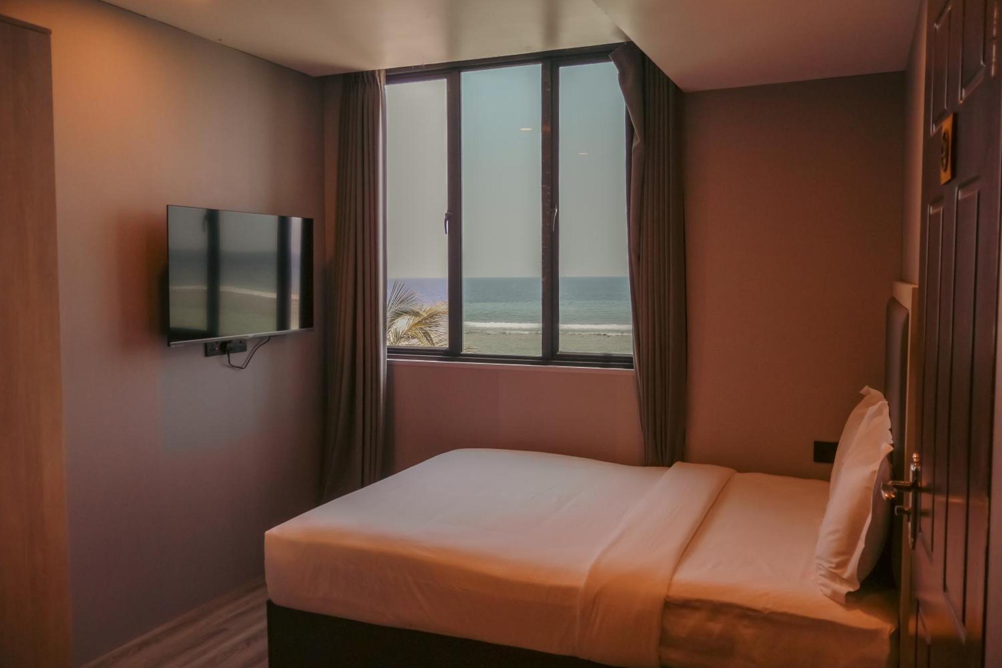 Starry Beach Inn Male Ngoại thất bức ảnh