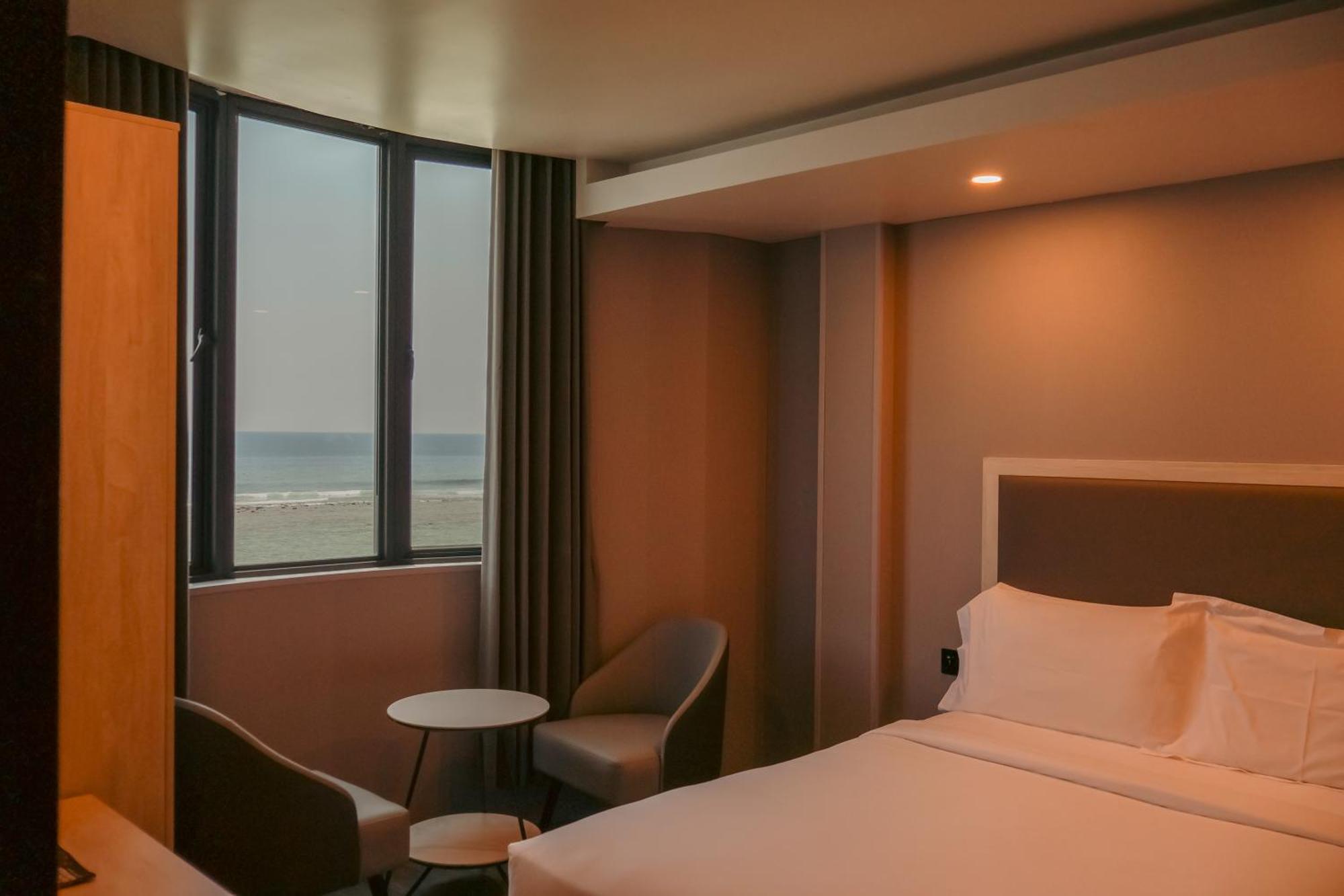 Starry Beach Inn Male Ngoại thất bức ảnh